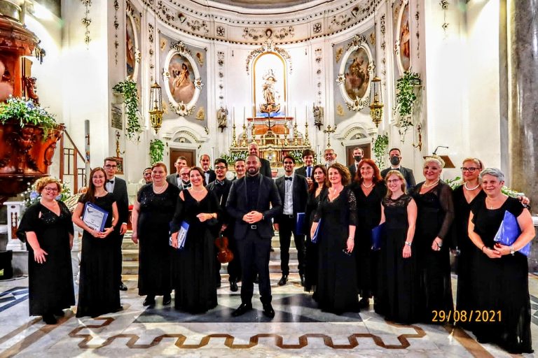 foto coro laudate dominum 2021